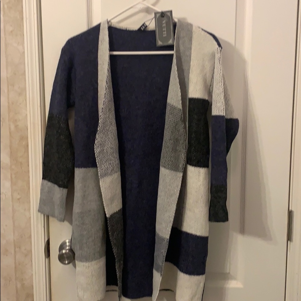 Vutti Cardigan sweater